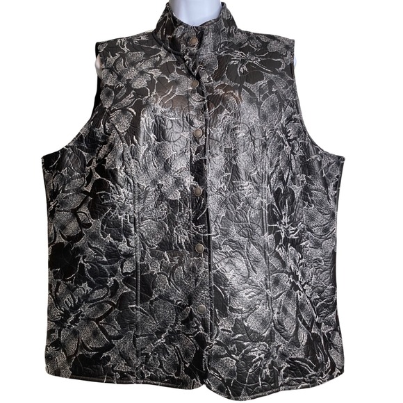 Coldwater Creek Women's Black Gray Floral Quilted Button Up Vest Size XL(18) - Picture 1 of 12